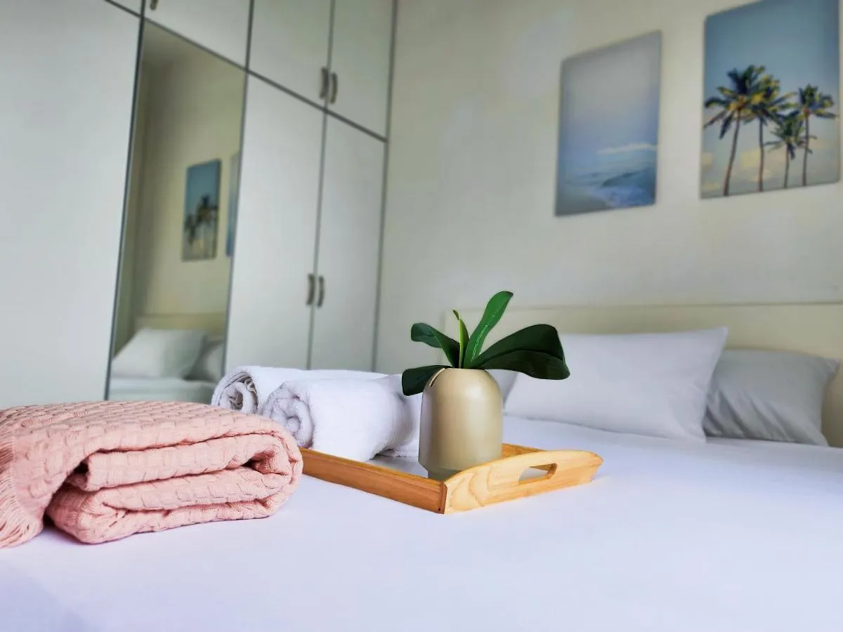 Klia 7Th Floor Pool View 4 Rooms Suite Sepang 0*,
