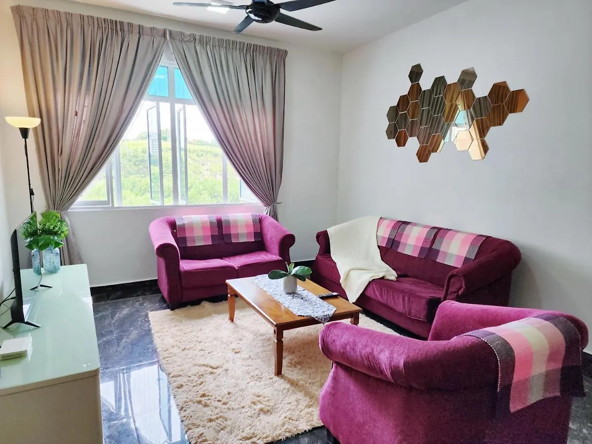Klia 7Th Floor Pool View 4 Rooms Suite Sepang Apartment