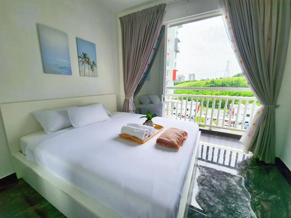 Apartment Klia 7Th Floor Pool View 4 Rooms Suite Sepang Malaysia